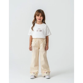 KIZ BEBE NAKIŞ DETAYLI KREM CEKET VE PANTOLON TAKIMI